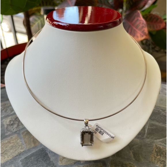 Smokey Quartz 0.22 ct. CZ 0.05 ct. Sterling silver pendant - Picture 3 of 9